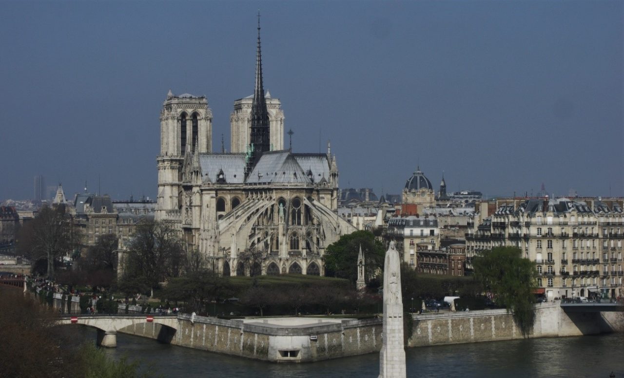 Call for skills for the restoration of Notre Dame de Paris Smart